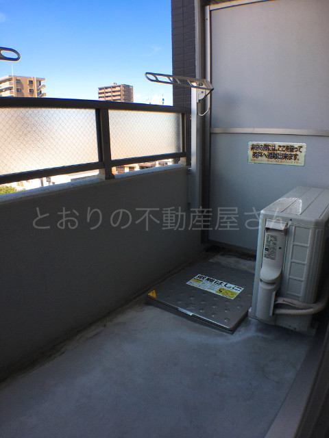 バルコニー　バルコニー