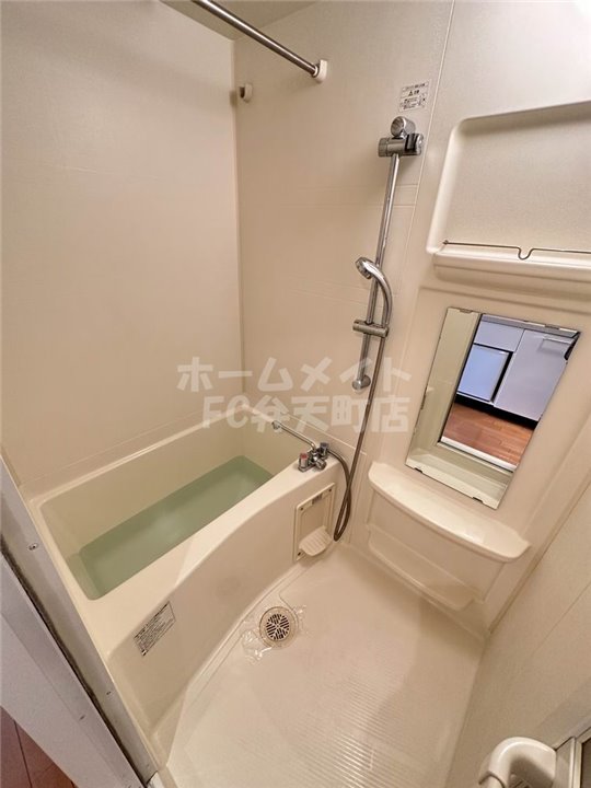 バス・シャワールーム　お風呂で日々の疲れを落としましょう