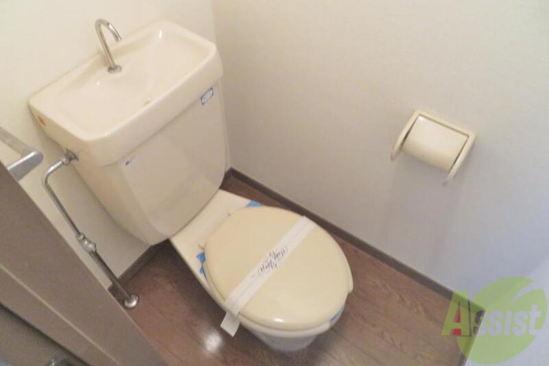 トイレ　シンプルなつくりのトイレです。清潔感は大事ですよね。