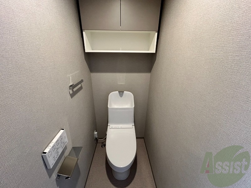 トイレ　トイレは温水洗浄便座で快適に使うことが出来ます。