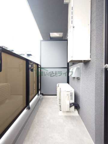 バルコニー　同じ間取り別部屋