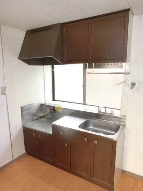 キッチン　広いキッチン。食事の準備が捗りますよ。