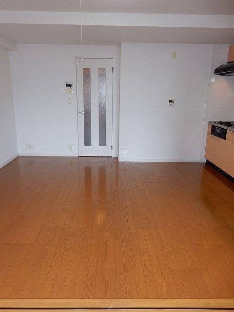 居室・リビング　☆明るい居室☆