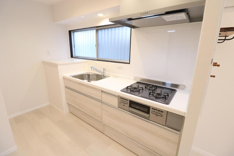 キッチン　キッチンの色は今後予定です