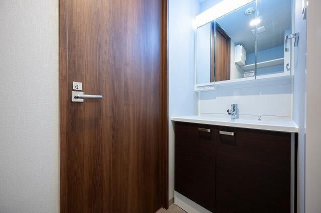 洗面設備　脱衣スペースもあります