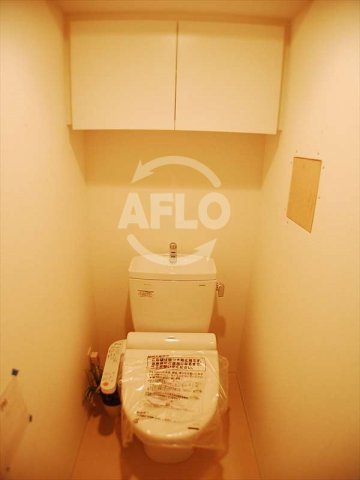 トイレ　セレニテ本町グランデ　シャワートイレ