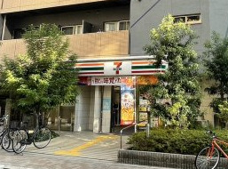 コンビニ　セブンイレブン 大阪立売堀1丁目東店（コンビニ）まで18m