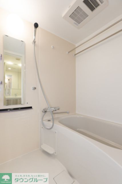 バス・シャワールーム　※写真は同タイプ住戸です。