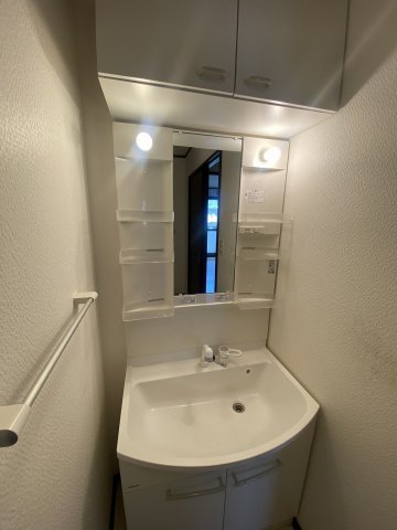 洗面設備　洋室2