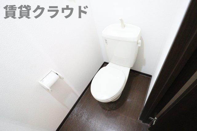 トイレ　コンパクトで使いやすいトイレです