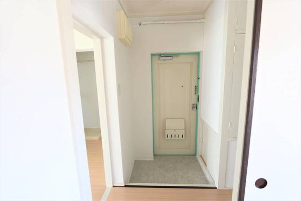 玄関　きれいな玄関です♪