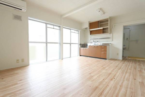 居室・リビング　明るい室内です☆