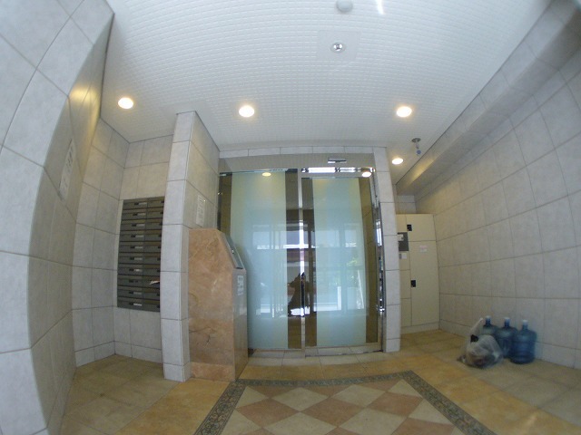 エントランス　エントランス