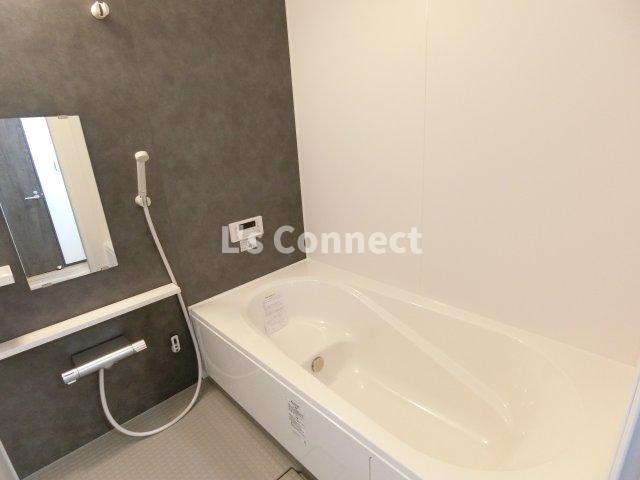 バス・シャワールーム　追焚き、浴室乾燥付きのお風呂。