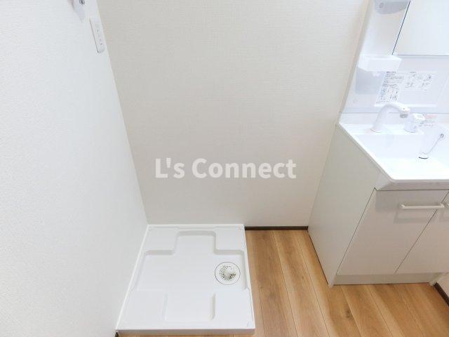 その他設備　室内洗濯機置き場には排水パン付き。