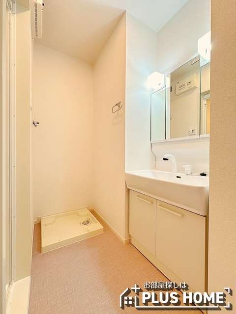 洗面設備　類似写真