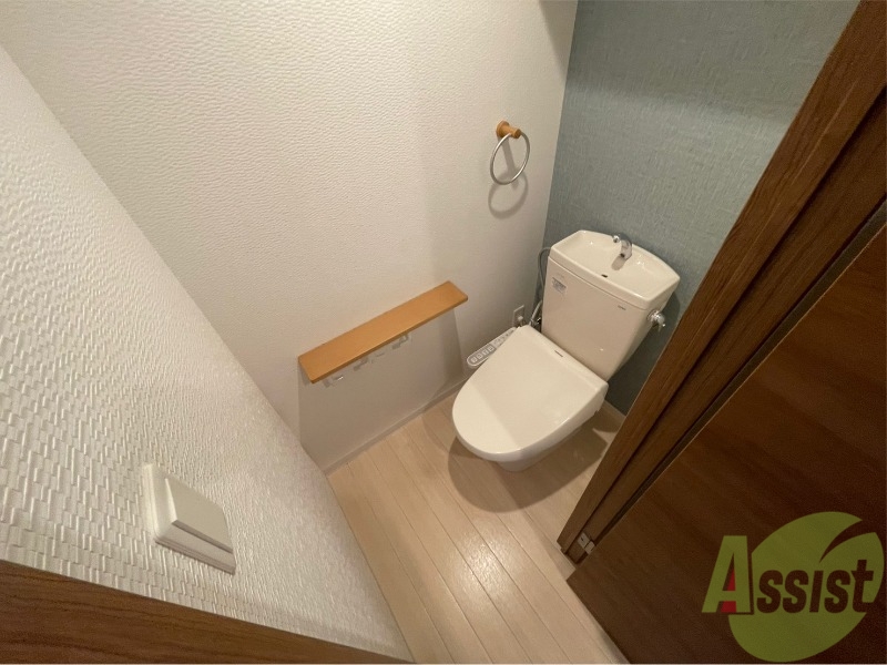 トイレ　トイレです。ウォシュレット付を探している方、おすすめです。