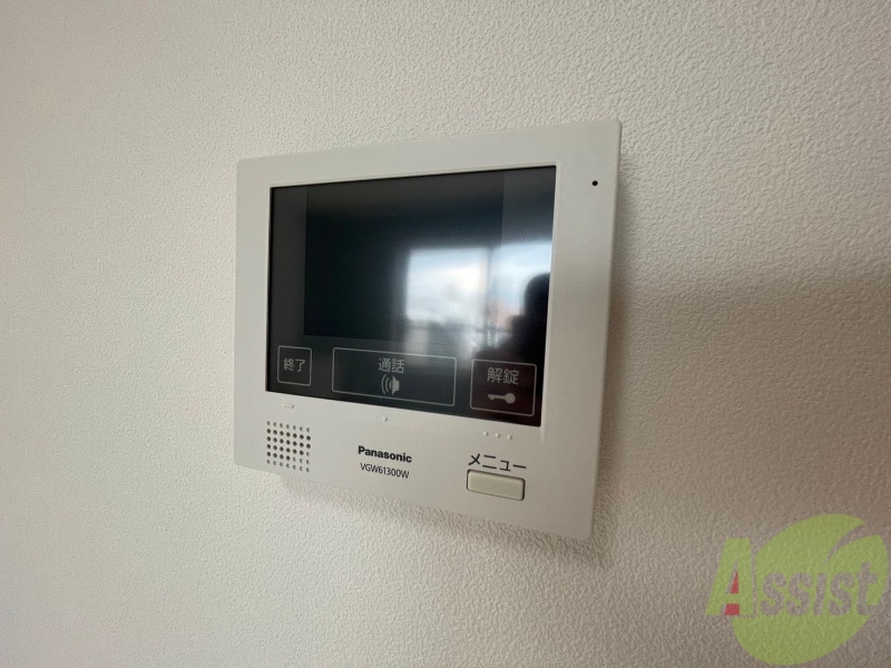 セキュリティ　ＴＶモニター付インターホンです。来客者の顔が見えるので安心！