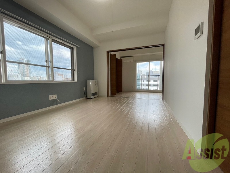 居室・リビング　広くてキレイなお部屋が広がっていて、充実した生活が送れそう。