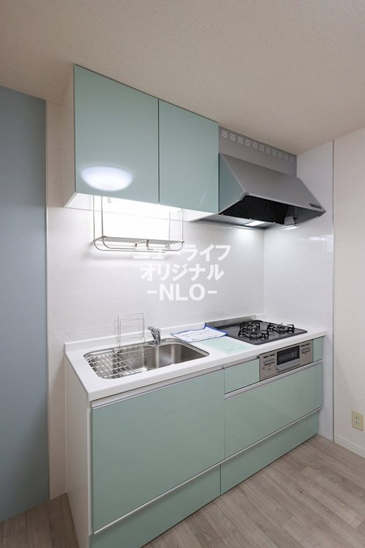 キッチン　お料理の幅が広がるグリル付き3口コンロキッチン☆