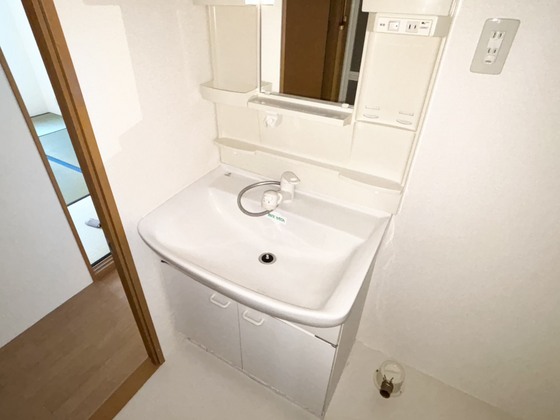 洗面設備　洗髪洗面化粧台