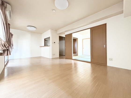 居室・リビング　リビング