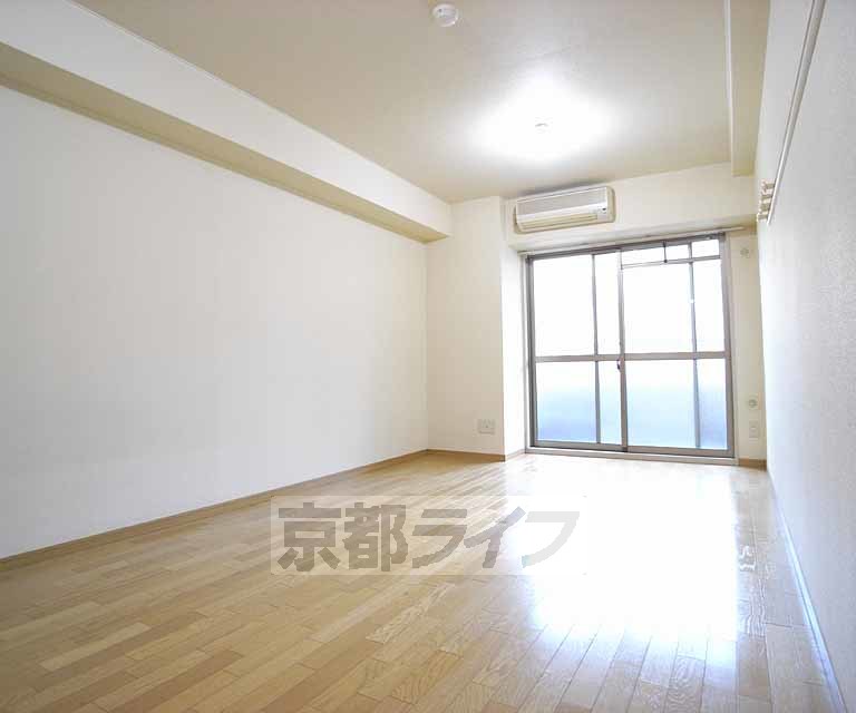 居室・リビング　綺麗な室内です。