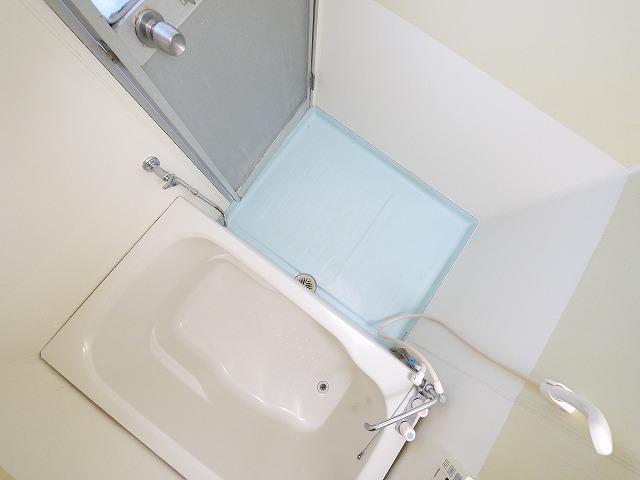 バス・シャワールーム　使いやすい独立洗面台です