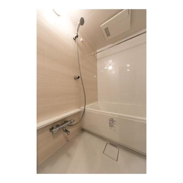 バス・シャワールーム　※写真は同タイプ住戸です。