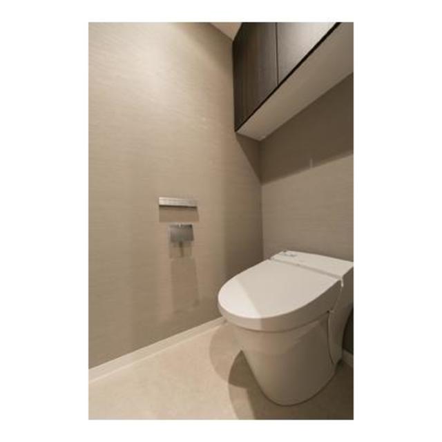 トイレ　※写真は同タイプ住戸です。