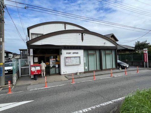 郵便局　柏加賀郵便局（郵便局）まで496m