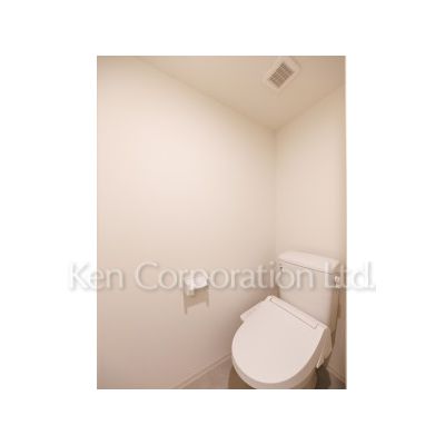 トイレ　同タイプ10階のお部屋を撮影。仕様が異なることがあります。