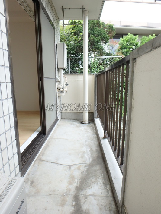 バルコニー　バルコニー