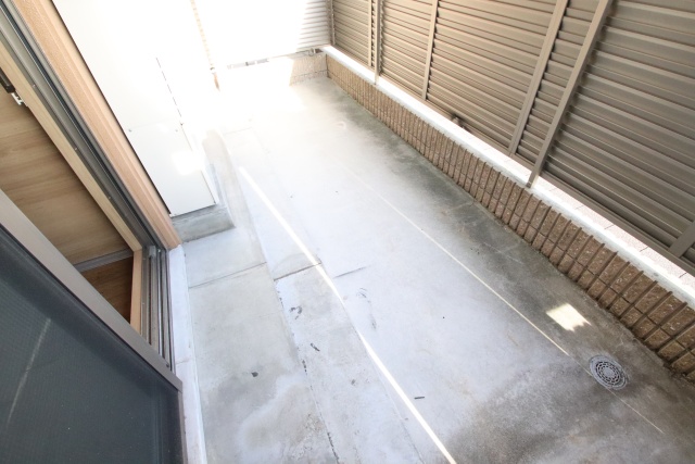 バルコニー　※別室の参考写真の為、現況優先です。