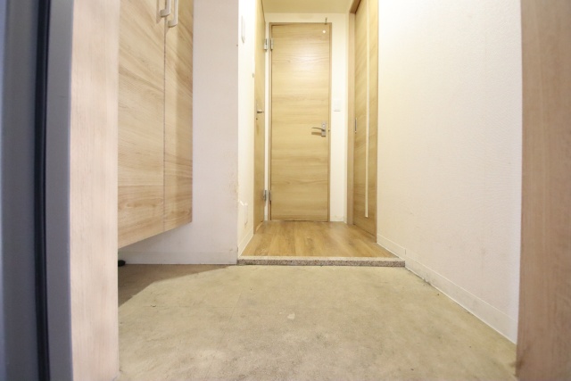 玄関　※別室の参考写真の為、現況優先です。