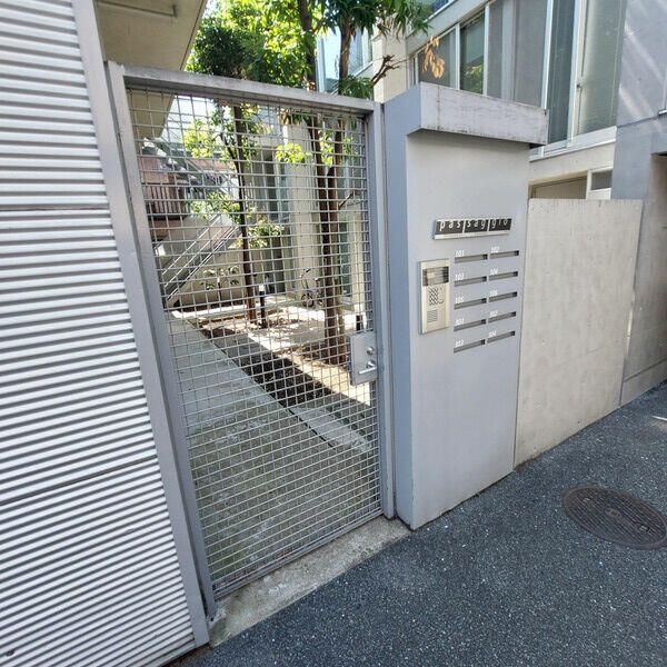 エントランス　エントランス