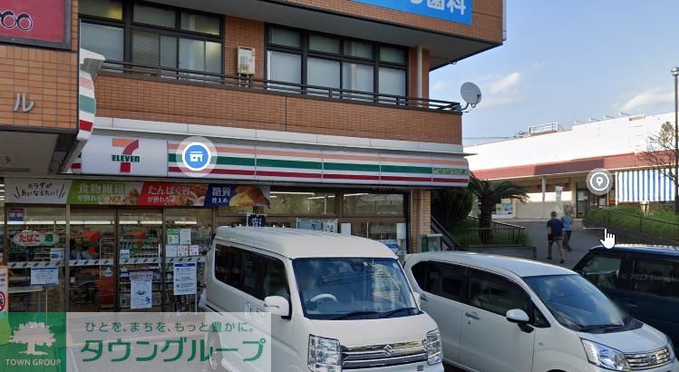 コンビニ　セブンイレブン横須賀長沢駅前店（コンビニ）まで490m