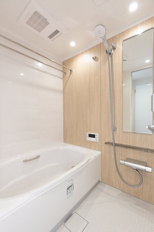 バス・シャワールーム　※写真は同タイプ住戸です。