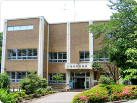 図書館　瑞穂町図書館（図書館）まで612m