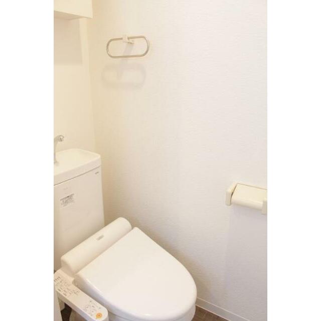 トイレ　※別部屋参考写真