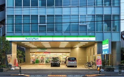 コンビニ　ファミリーマート中野中央二丁目店（コンビニ）まで270m
