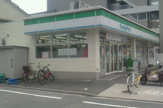 コンビニ　ファミリーマート舟入南四丁目店（コンビニ）まで79m
