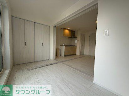 居室・リビング　同会社施工参照　現状優先