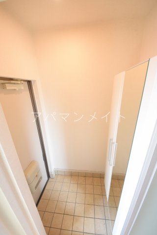 玄関　シンプルで使いやすい玄関です