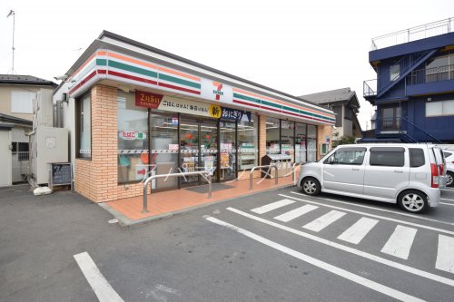 コンビニ　セブンイレブン横浜和泉町三ツ俣店（コンビニ）まで682m