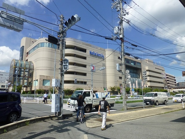 スーパー　成城石井近鉄百貨店奈良店（スーパー）まで807m