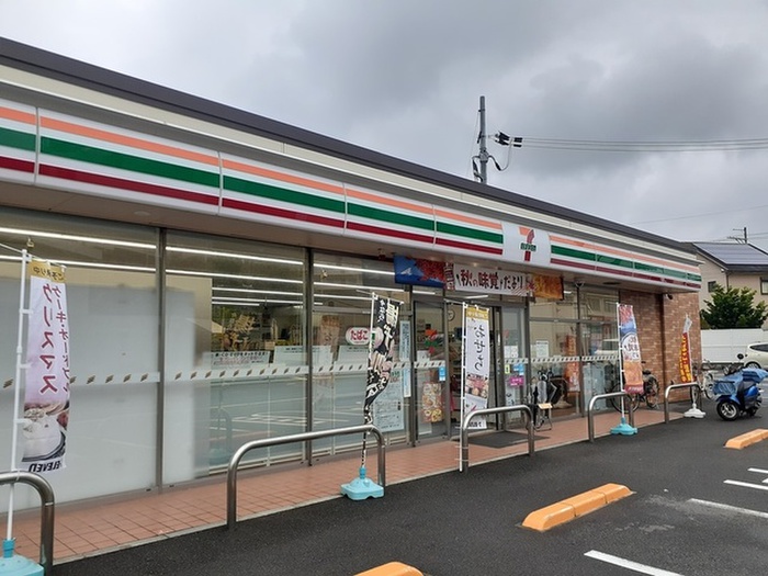 コンビニ　セブンイレブン（コンビニ）まで464m