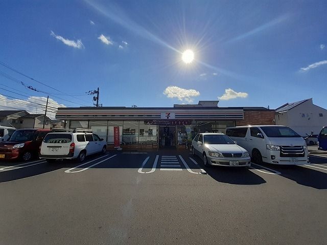 コンビニ　セブンイレブン西長戸店様（コンビニ）まで500m