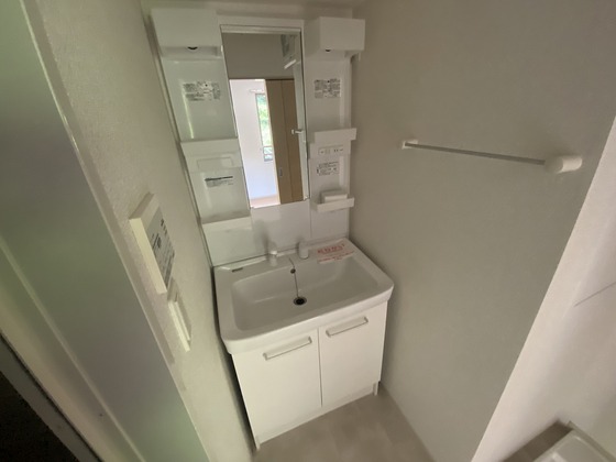 洗面設備　※別部屋の写真です