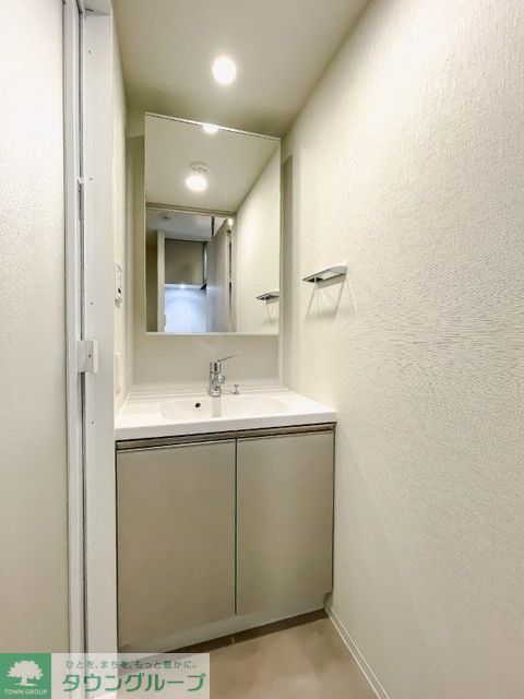 洗面設備　※写真は同タイプ住戸です。